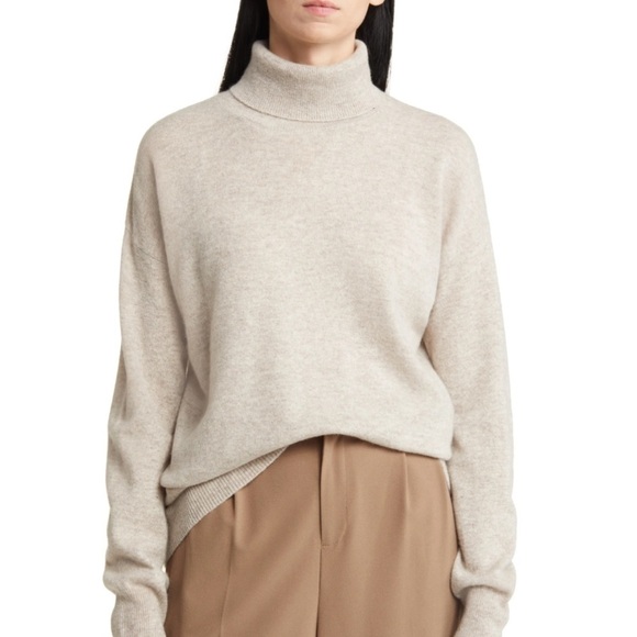 Nordstrom Cashmere Turtleneck Sweater
BEIGE HUMMUS HEATHER, Size Medium NWT - Picture 1 of 2